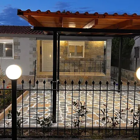 Getaway Apartament Nea Iraklia